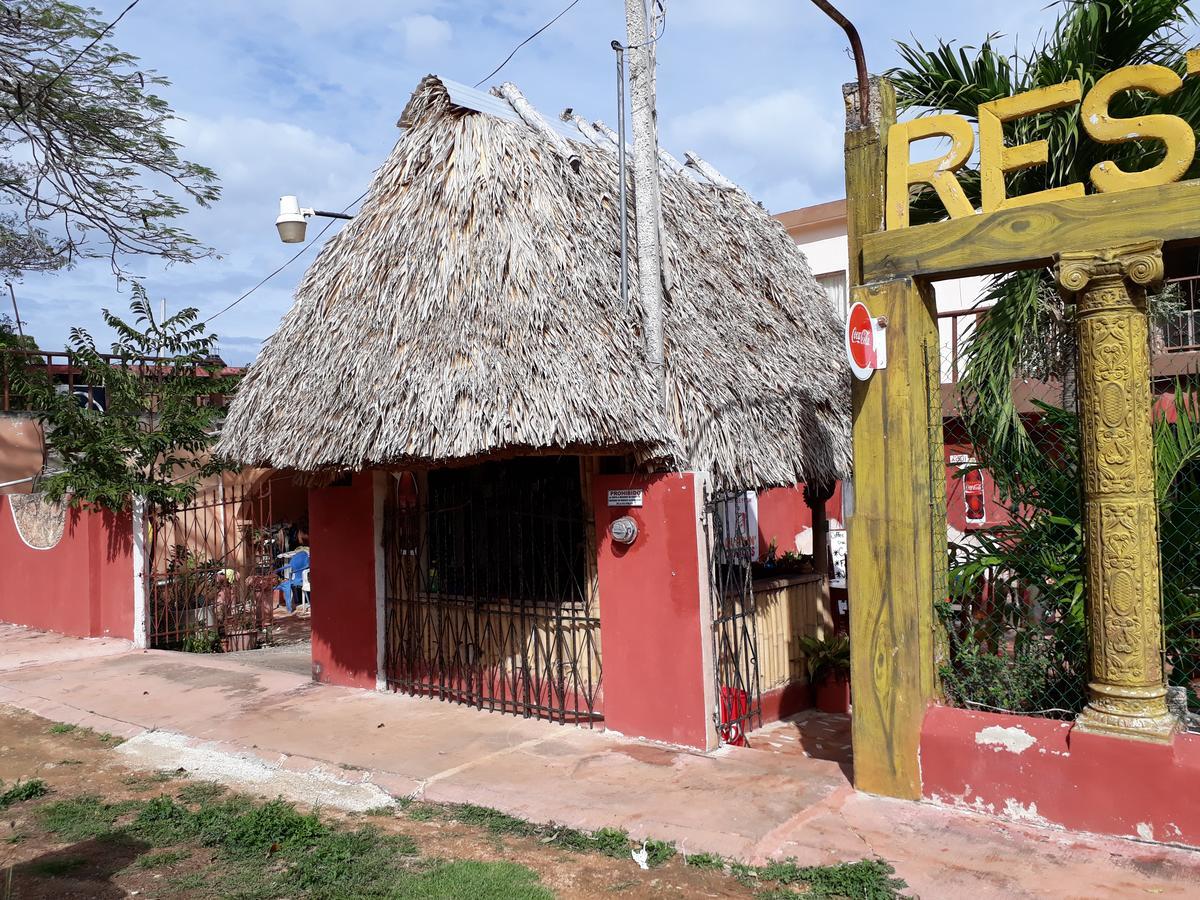 El Chac Mool Panzió Santa Elena Kültér fotó
