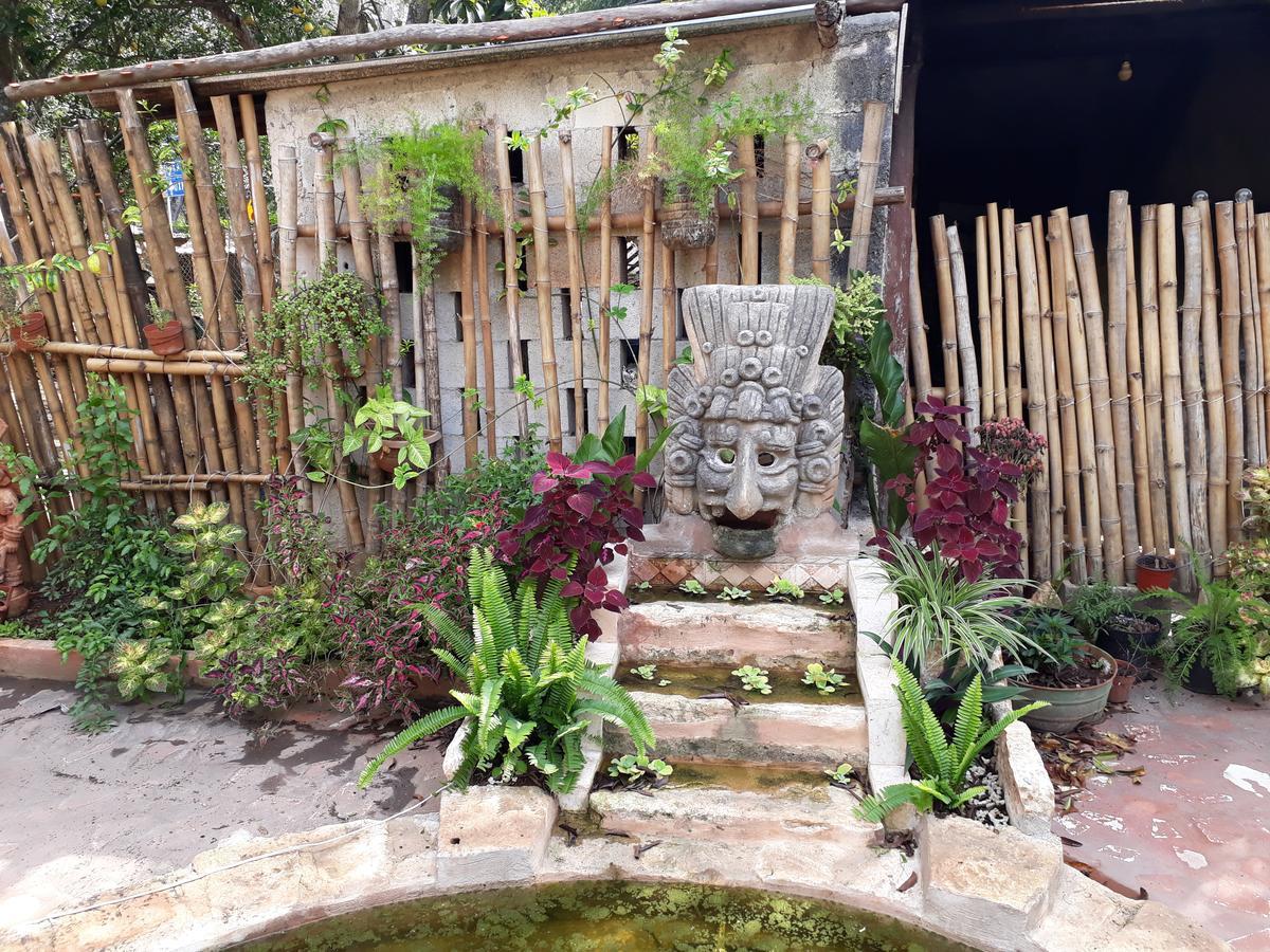 El Chac Mool Panzió Santa Elena Kültér fotó