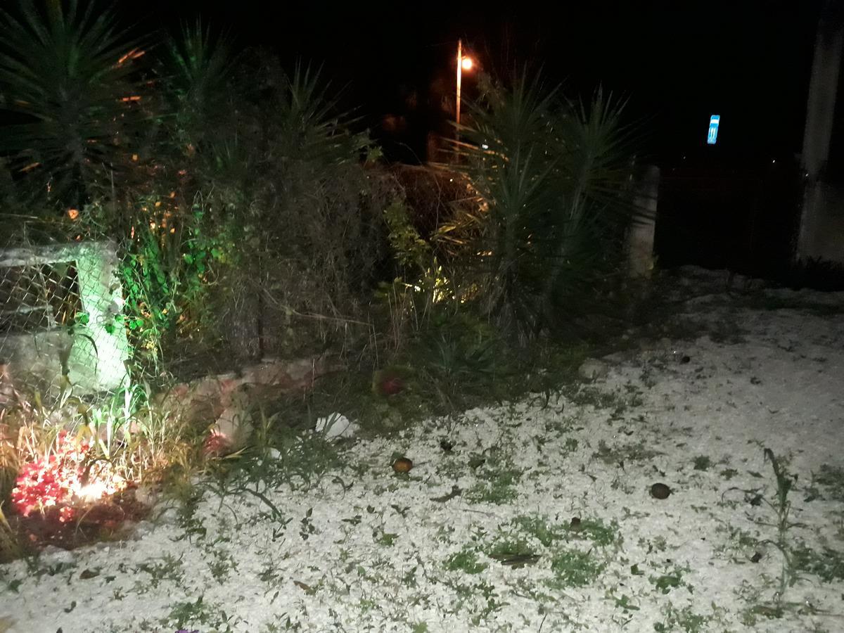 El Chac Mool Panzió Santa Elena Kültér fotó