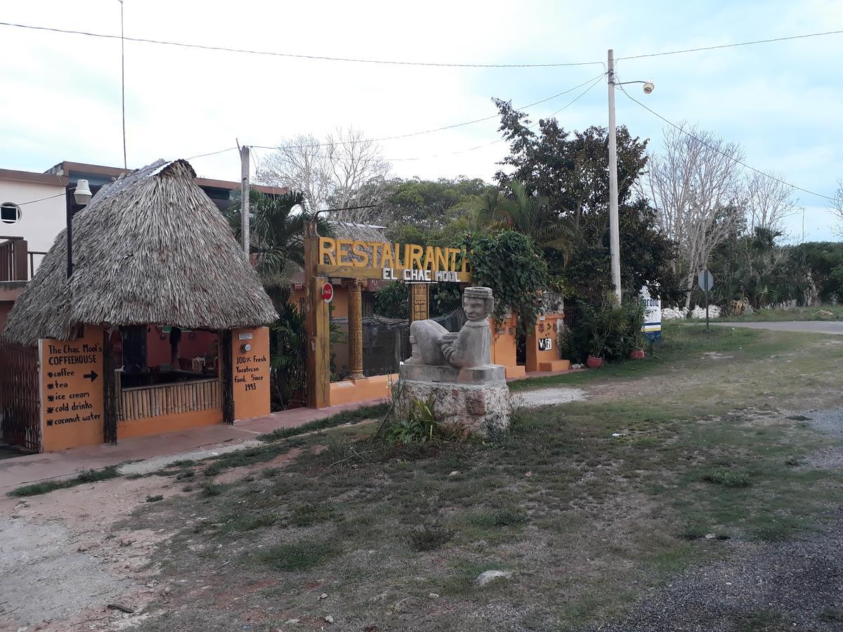 El Chac Mool Panzió Santa Elena Kültér fotó