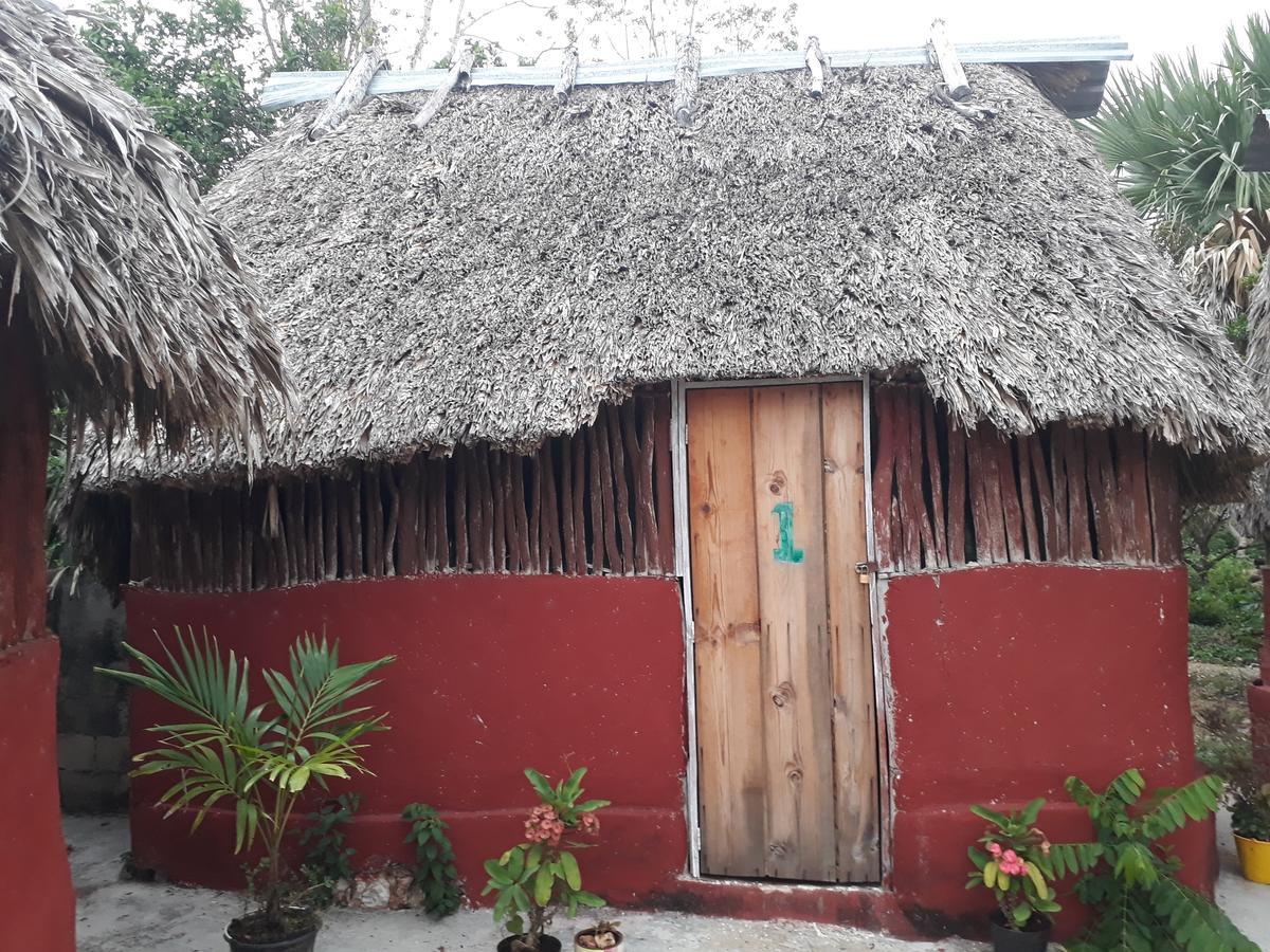 El Chac Mool Panzió Santa Elena Kültér fotó